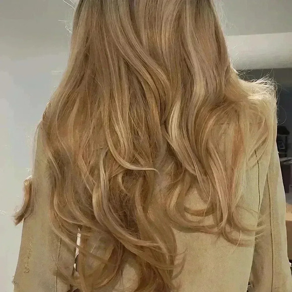 Synthetic hair wig.  HALLOWEEN - Picture 6 of 7